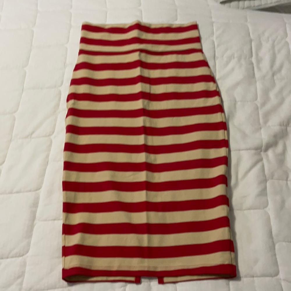 Bebe pencil skirt
